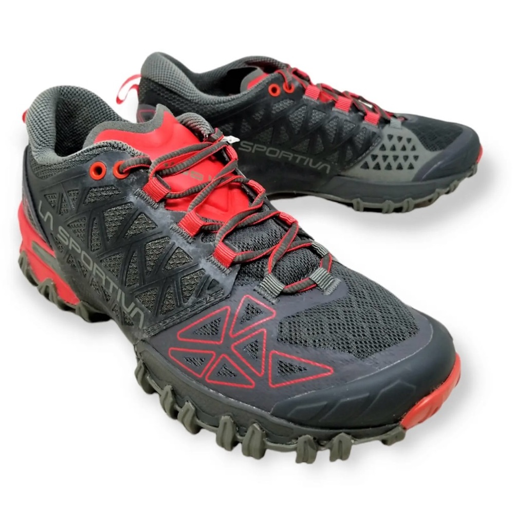 La Sportiva Bushido II - Women's Running Shoe Carbon/Hibiscus 
Size 7.5